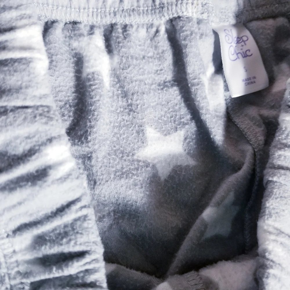 SLEEP CHIC STAR GRAY AND WHITE PJ PANTS SIZE SMALL - Picture 10 of 15